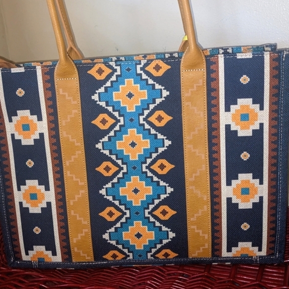 Wrangler Navajo Saddle Blanket Tote Bag ๐ - Picture 4 of 16